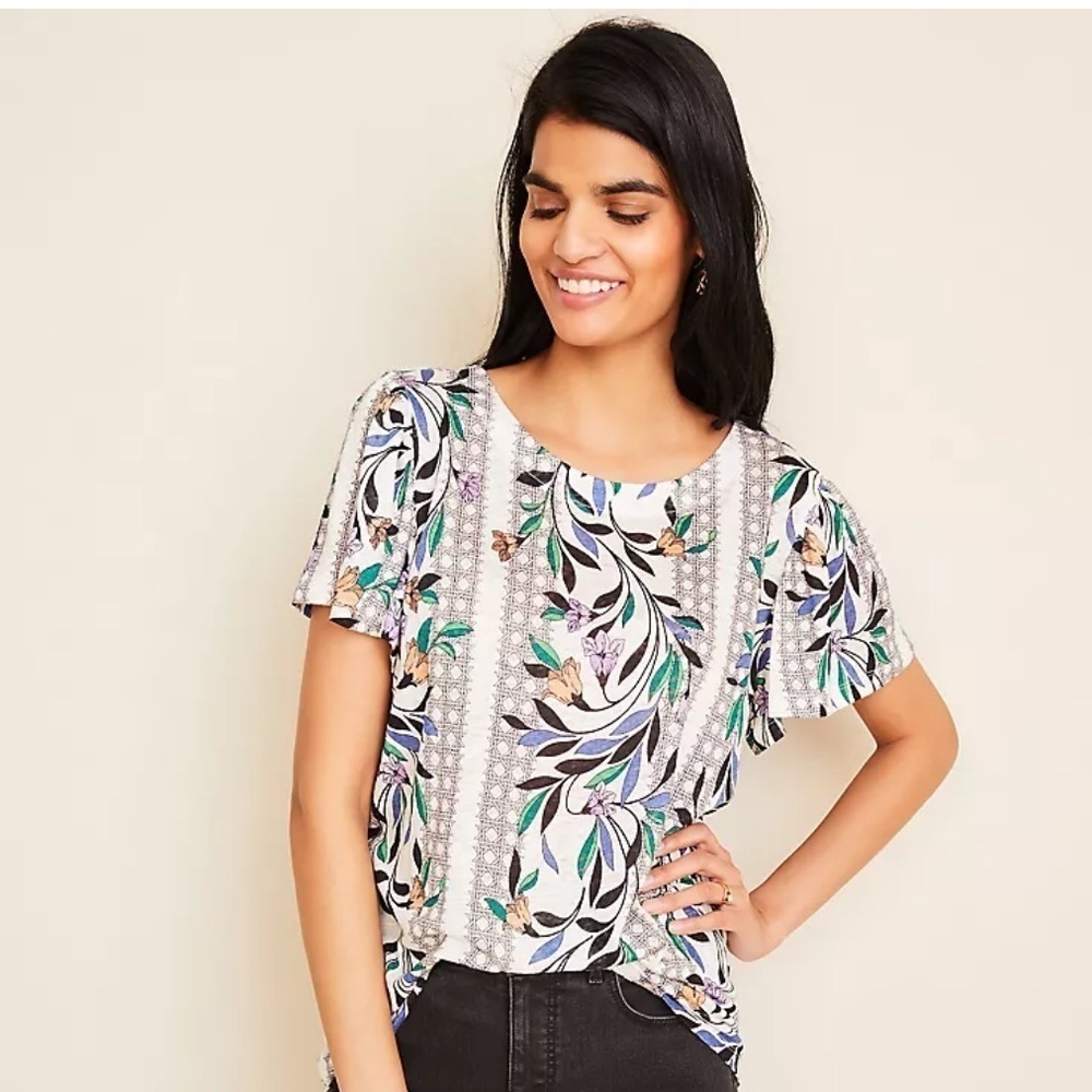 Ann Taylor Floral Flutter Sleeve 100% Linen Tee Size Small